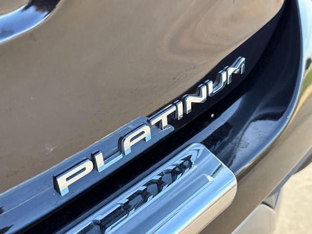 Used 2020 Toyota Highlander Platinum FWD image 7