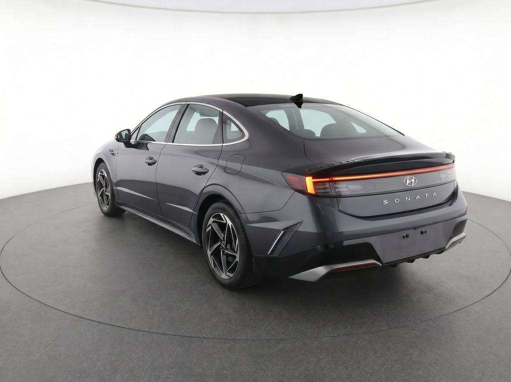 New 2026 Hyundai Sonata SEL FWD image 3