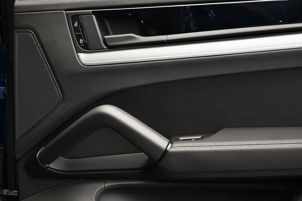 Certified 2024 Porsche Cayenne S image 54