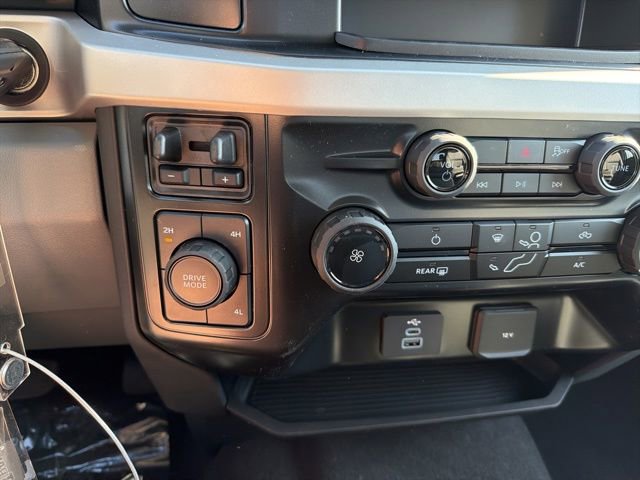 New 2026 Ford F450 XLT w/ FX4 Off-Road Package AWD/4WD image 25