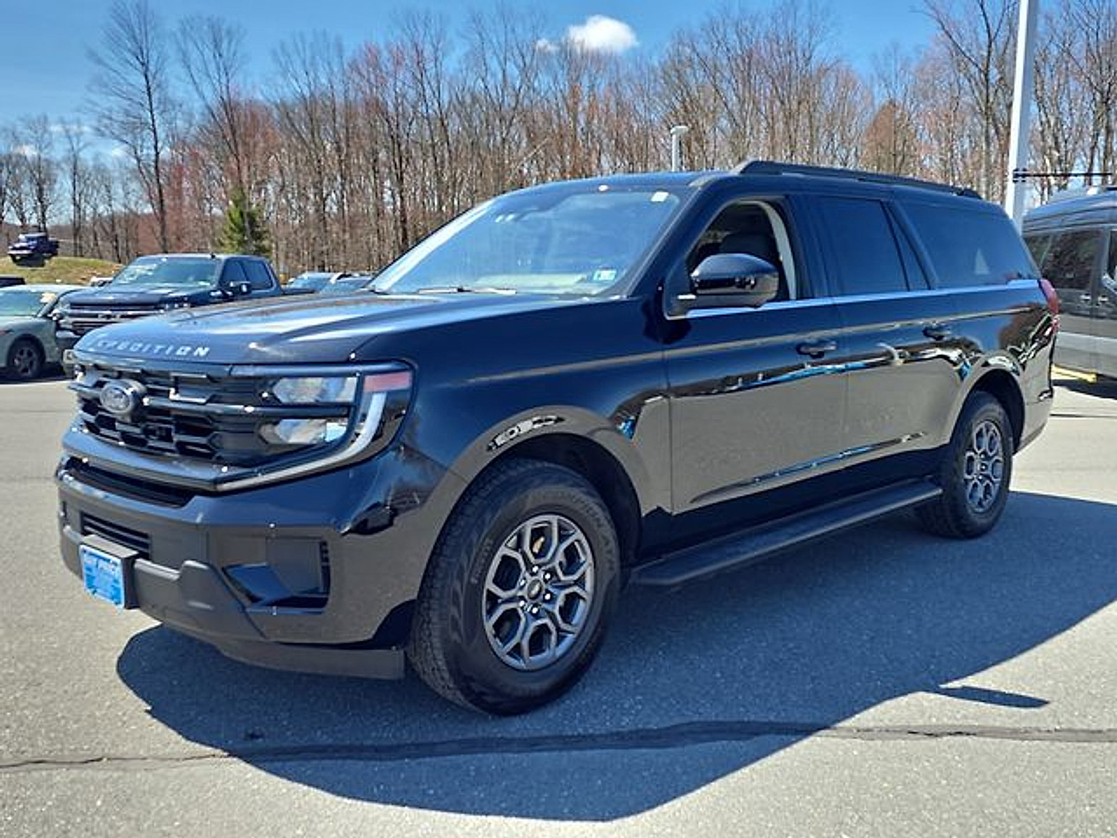 Certified 2025 Ford Expedition Max Active AWD/4WD image 3