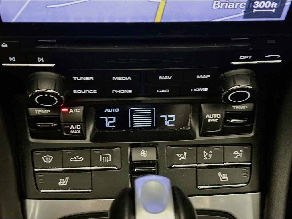 Certified 2018 Porsche 911 Carrera RWD image 17