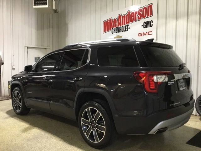 Used 2020 GMC Acadia SLT w/ Driver Alert Package II AWD/4WD image 3