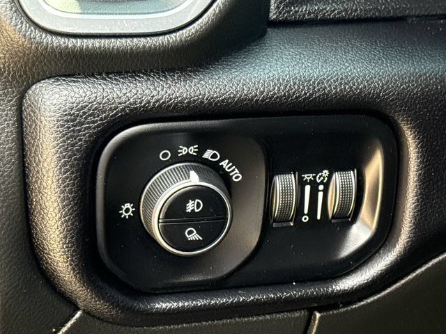 Used 2025 RAM 2500 Laramie w/ Night Edition AWD/4WD image 23