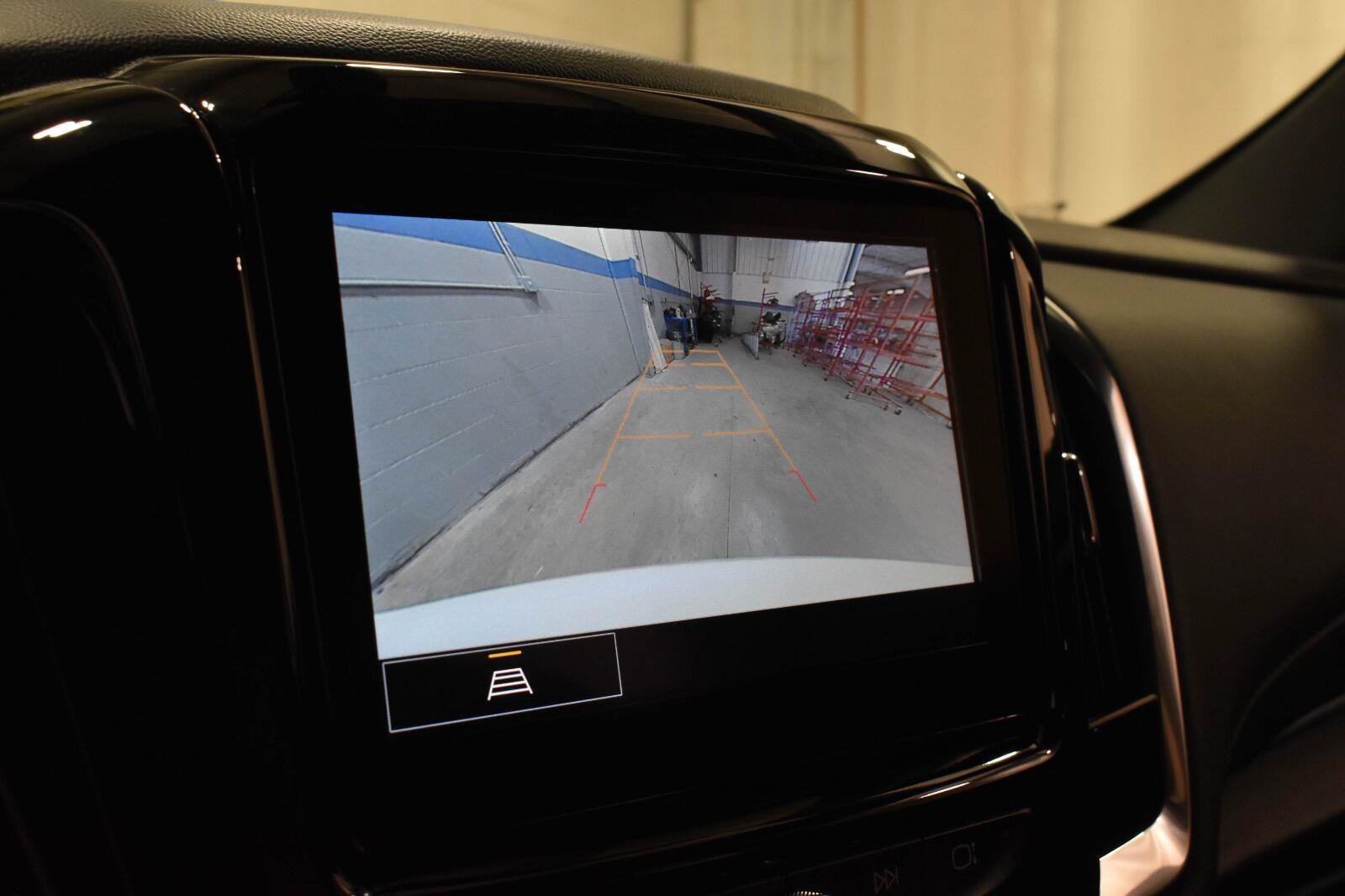 Used 2023 Chevrolet Traverse LT w/ LPO, Floor Liner Package AWD/4WD image 19