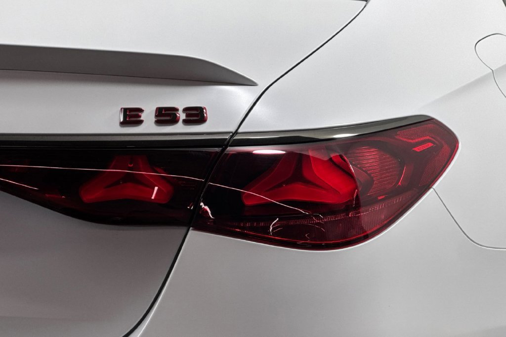 Certified 2026 Mercedes-Benz E 53 AMG e 4MATIC Sedan image 38