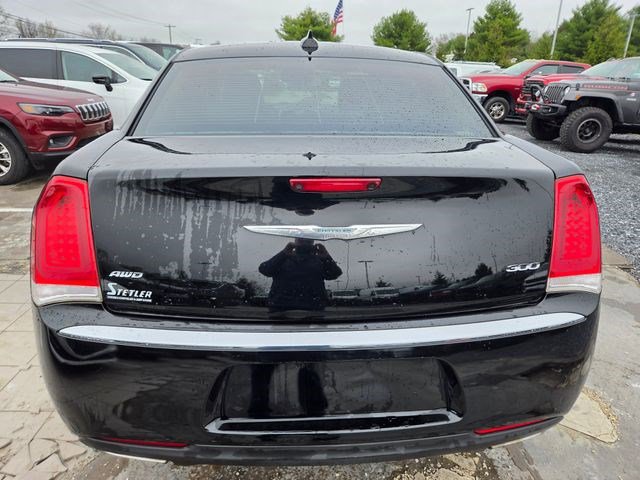 Used 2016 Chrysler 300 Limited w/ Driver Convenience Group image 13