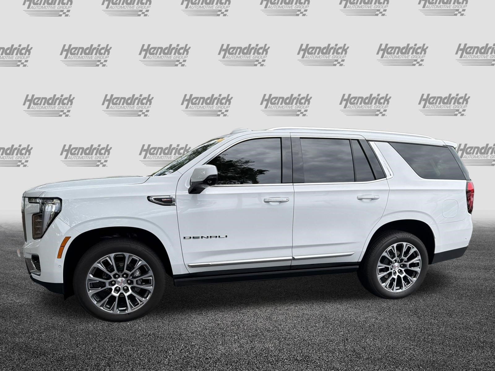 Used 2026 GMC Yukon Denali w/ Denali Reserve Package AWD/4WD image 6