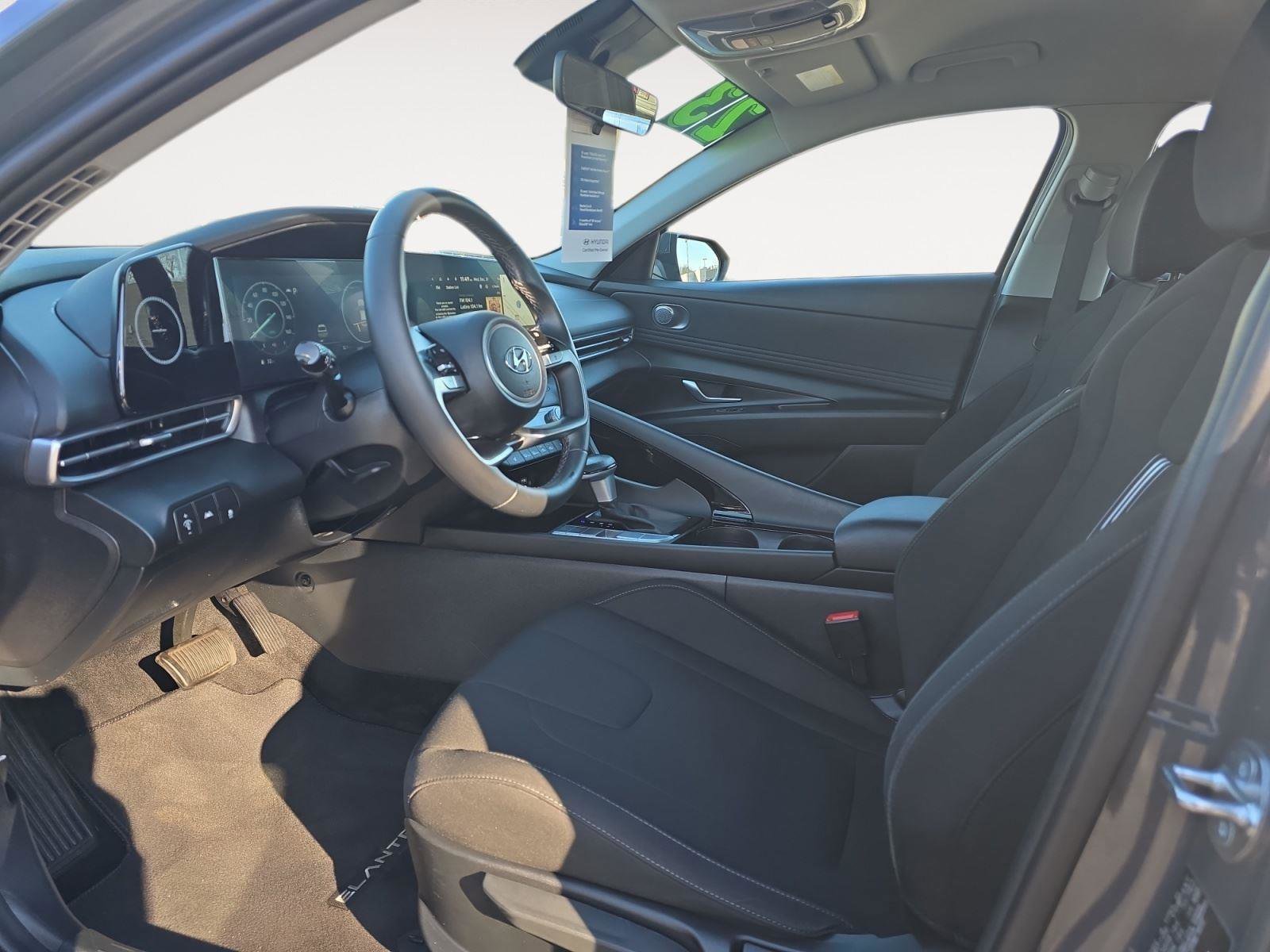 Certified 2023 Hyundai Elantra SEL w/ Convenience Package image 10