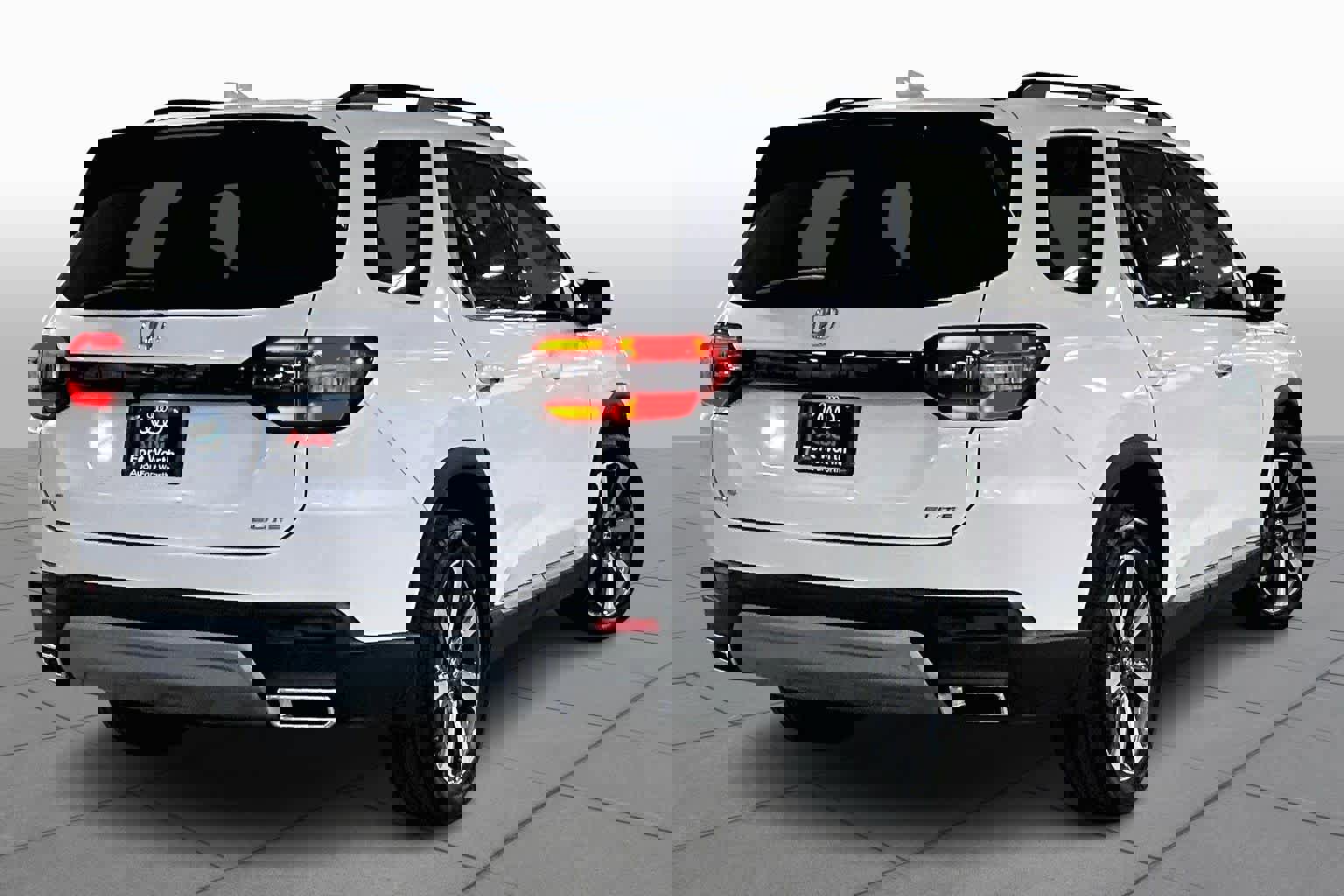 Used 2025 Honda Pilot Elite image 12