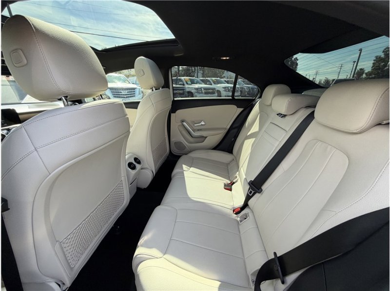 Used 2019 Mercedes-Benz A 220 image 25