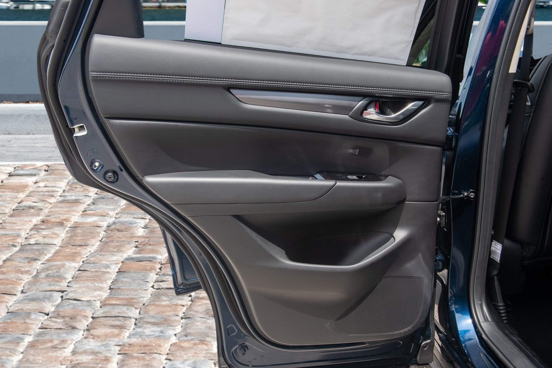 New 2025 MAZDA CX-5 AWD 2.5 S w/ Preferred Package image 15