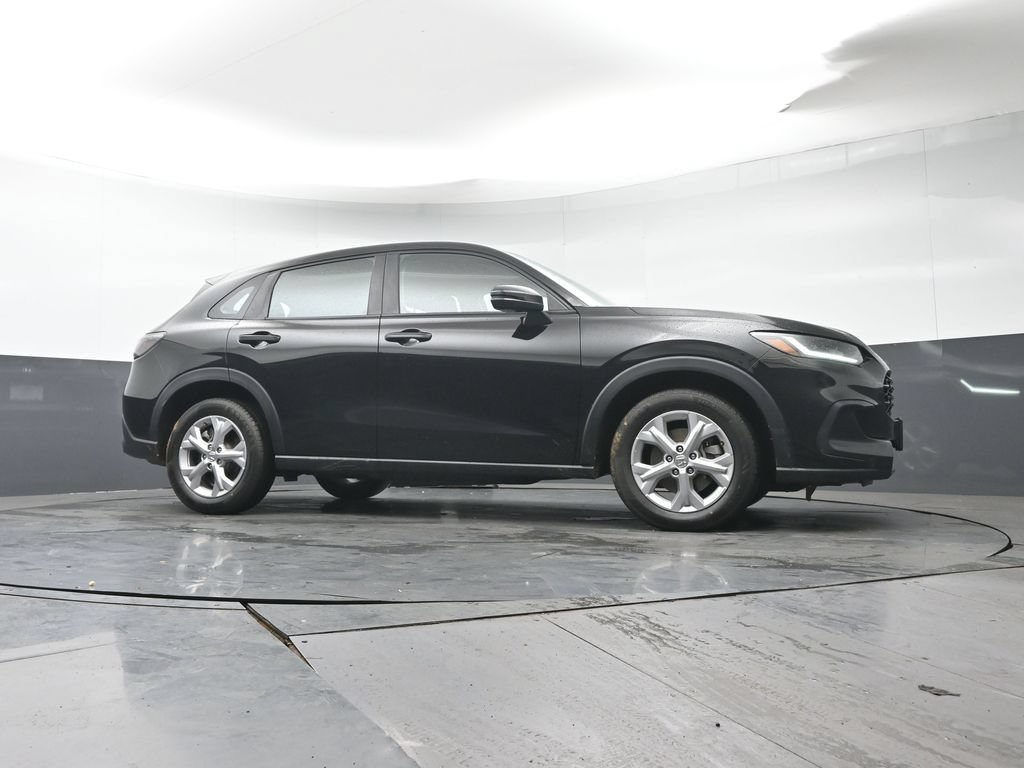 Used 2023 Honda HR-V LX image 29
