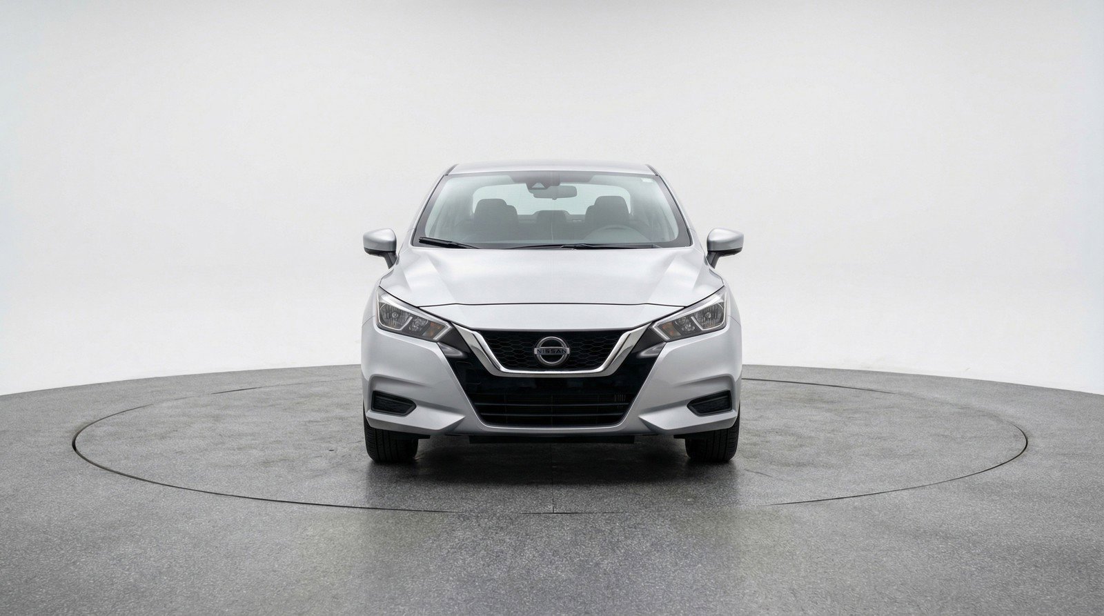 Used 2025 Nissan Versa SV FWD image 2