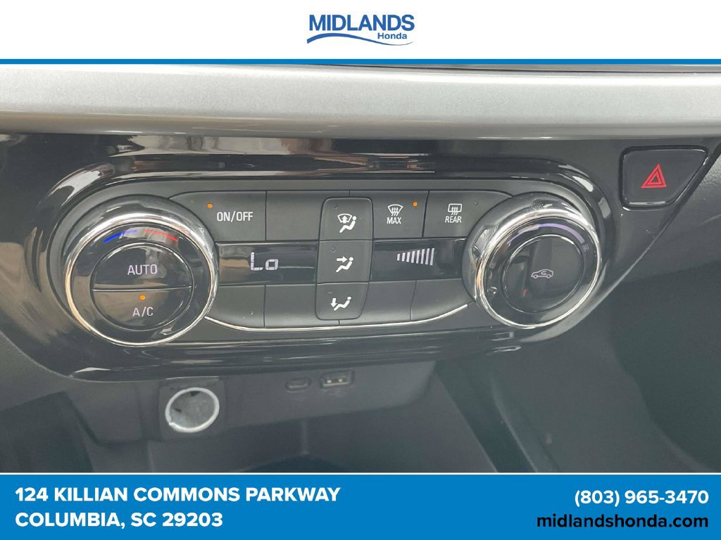 Used 2024 Chevrolet Trax LT FWD image 28