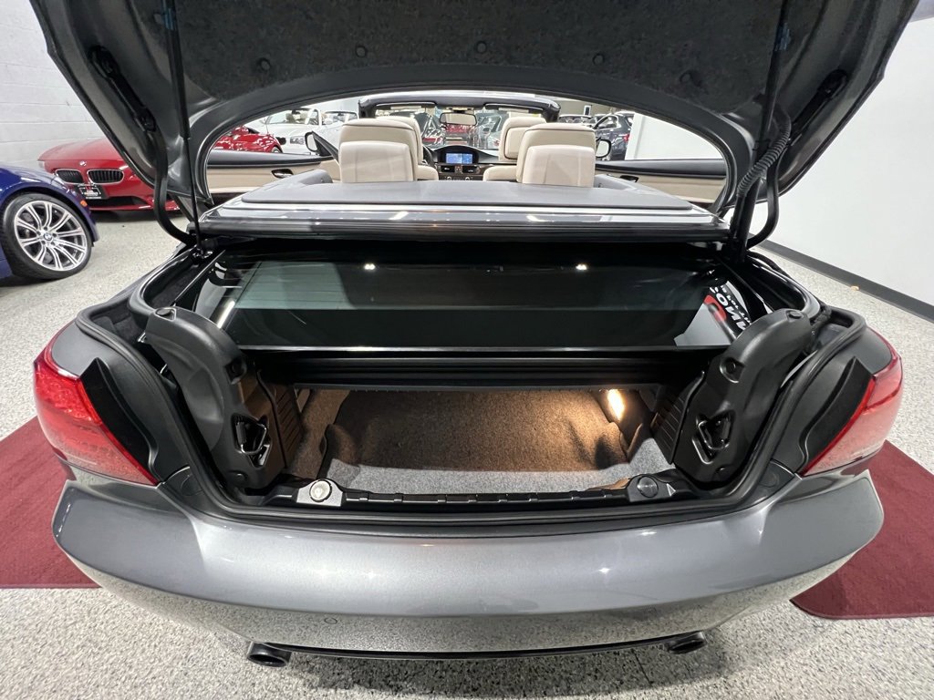 Used 2013 BMW 335i Convertible image 75