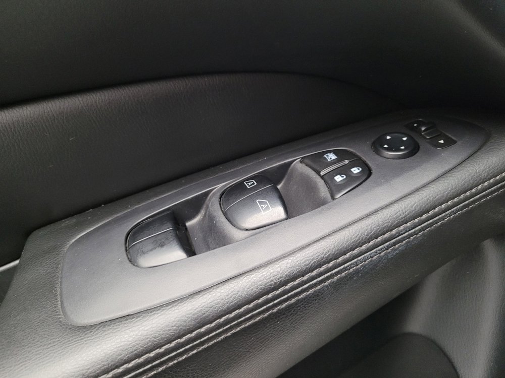 Used 2019 Nissan Pathfinder SL w/ Cargo Package FWD image 27