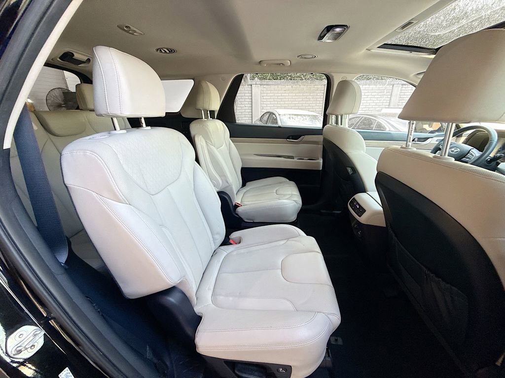 Used 2022 Hyundai Palisade SEL w/ Premium Package image 32