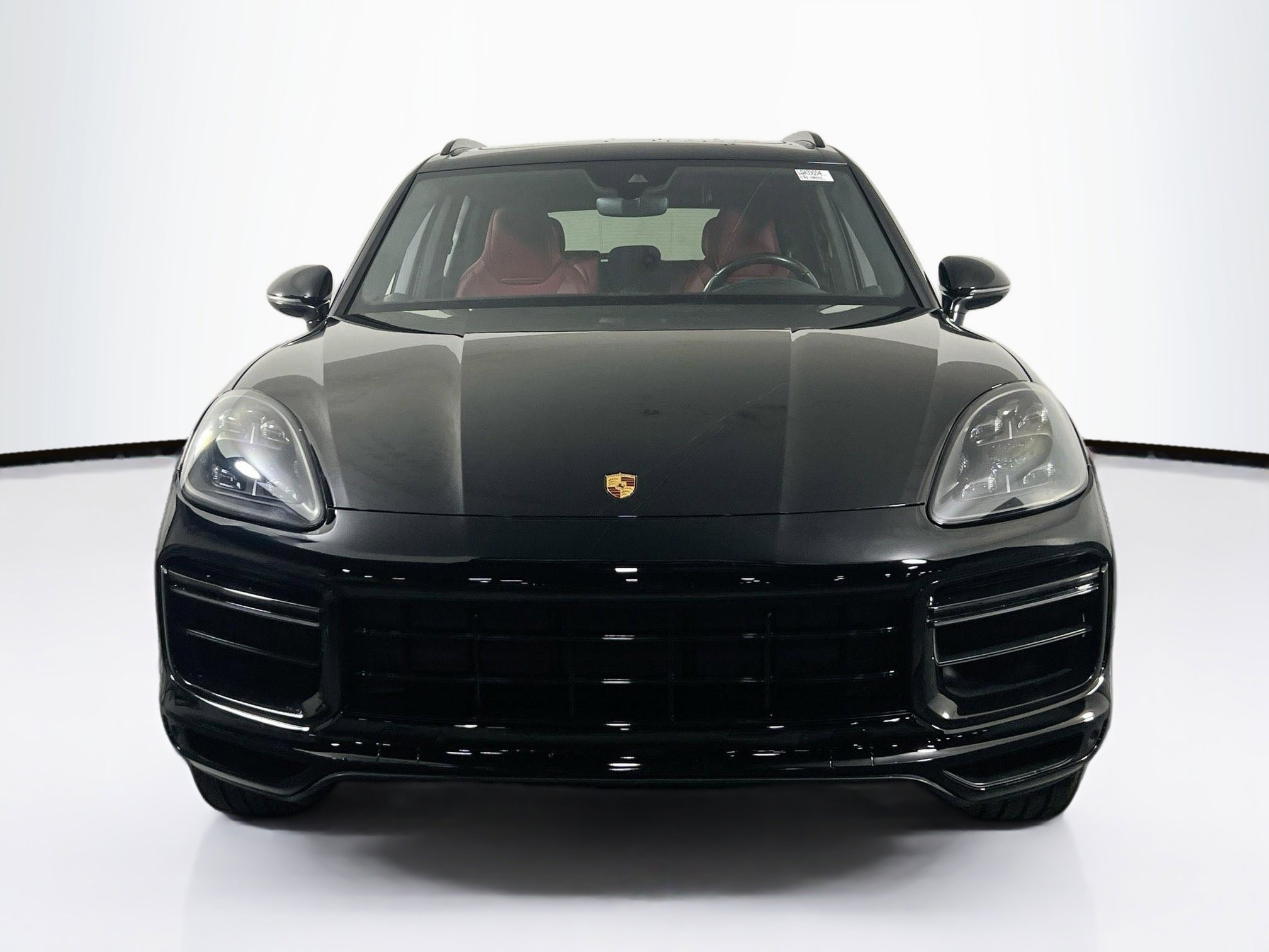 Used 2020 Porsche Cayenne Turbo image 2