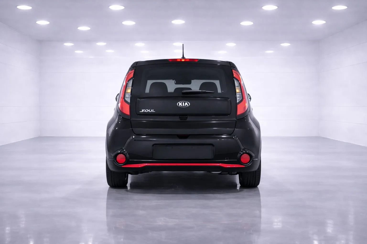 Used 2015 Kia Soul + FWD image 4