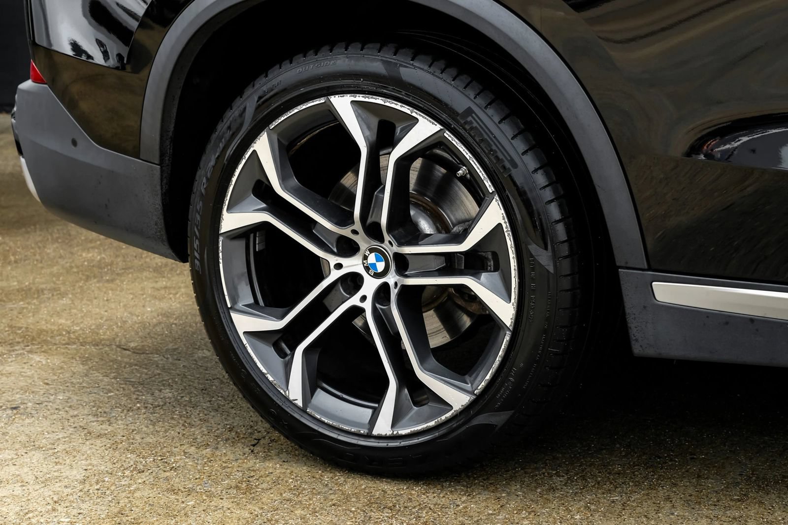 Used 2022 BMW X5 sDrive40i w/ Parking Assistance Package RWD image 47