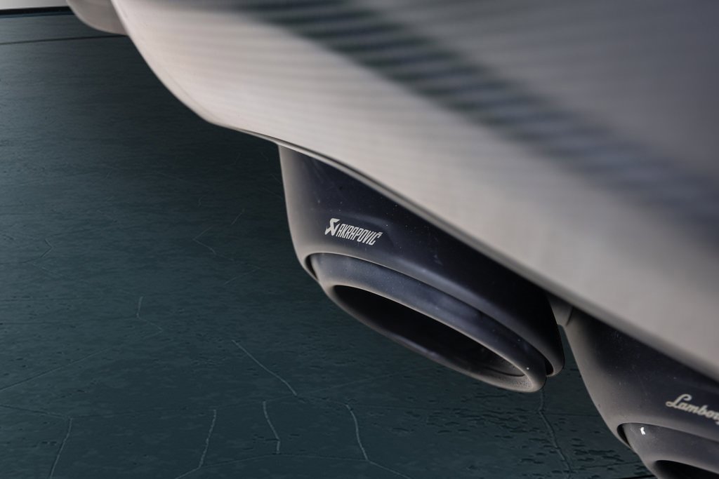 Used 2024 Lamborghini Urus Performante image 41