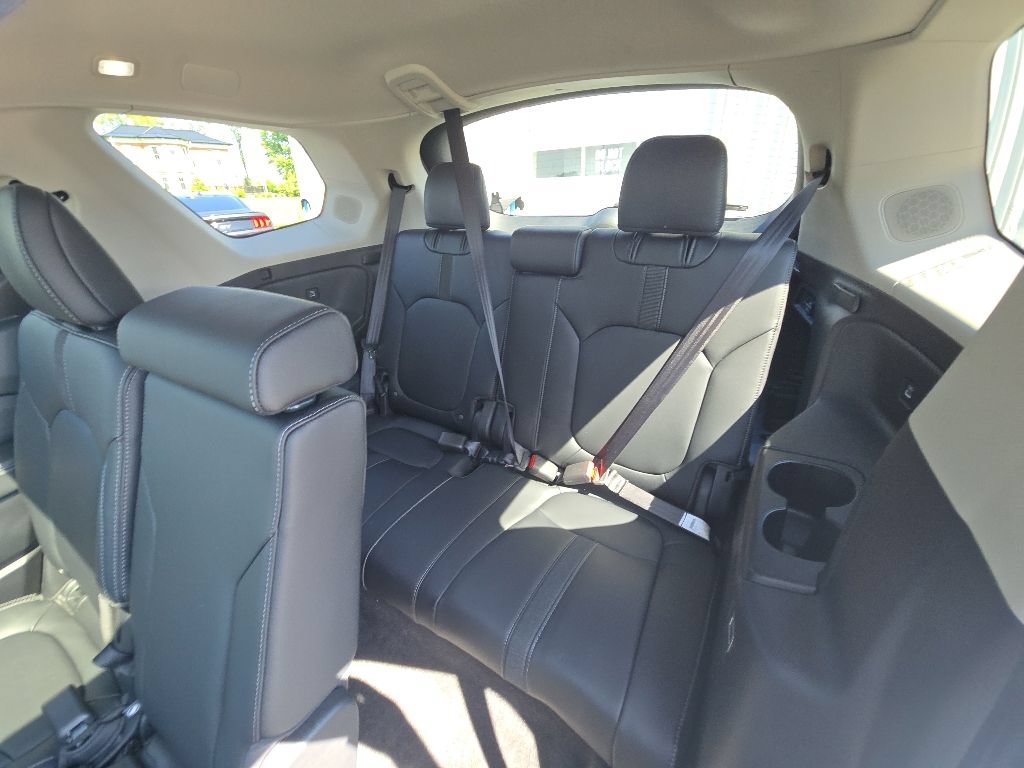 Used 2023 Honda Pilot Touring image 29