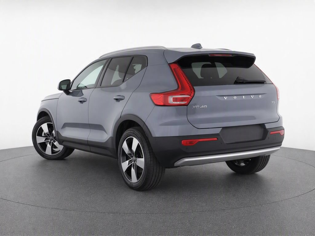 Used 2019 Volvo XC40 T5 Momentum AWD/4WD image 3