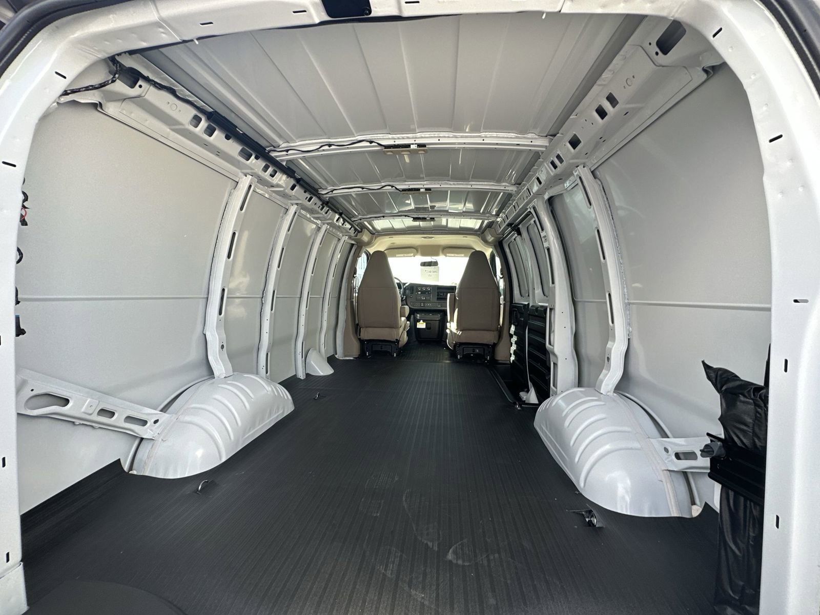 New 2025 Chevrolet Express 2500 image 21