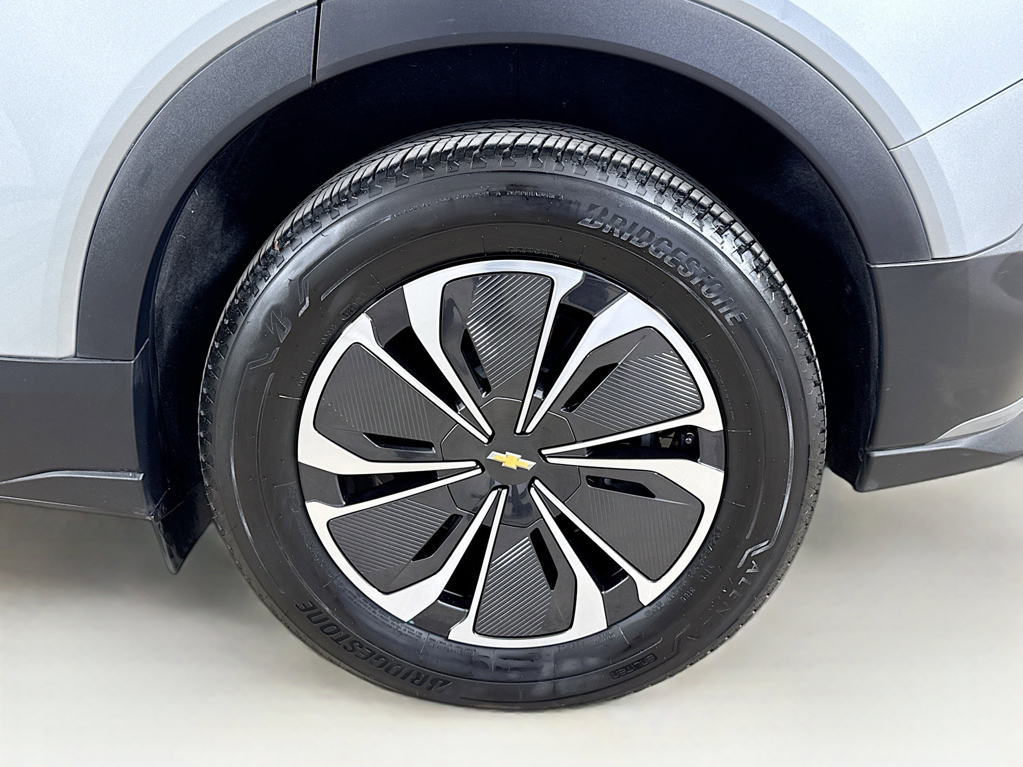 Used 2024 Chevrolet Blazer EV LT image 33