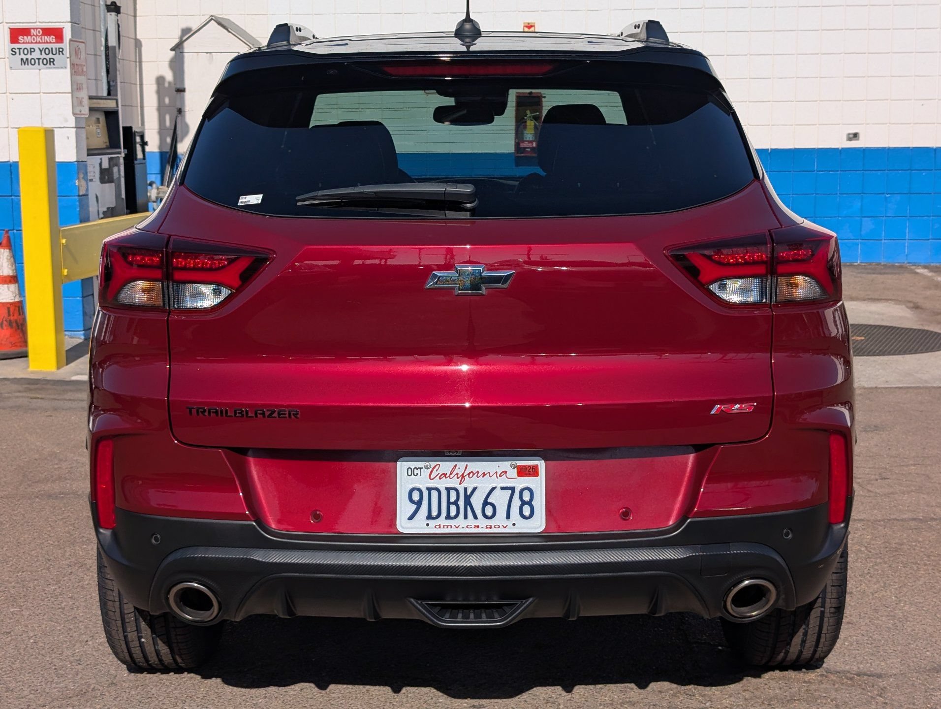 Used 2023 Chevrolet TrailBlazer RS w/ Sun and Liftgate Package FWD image 9