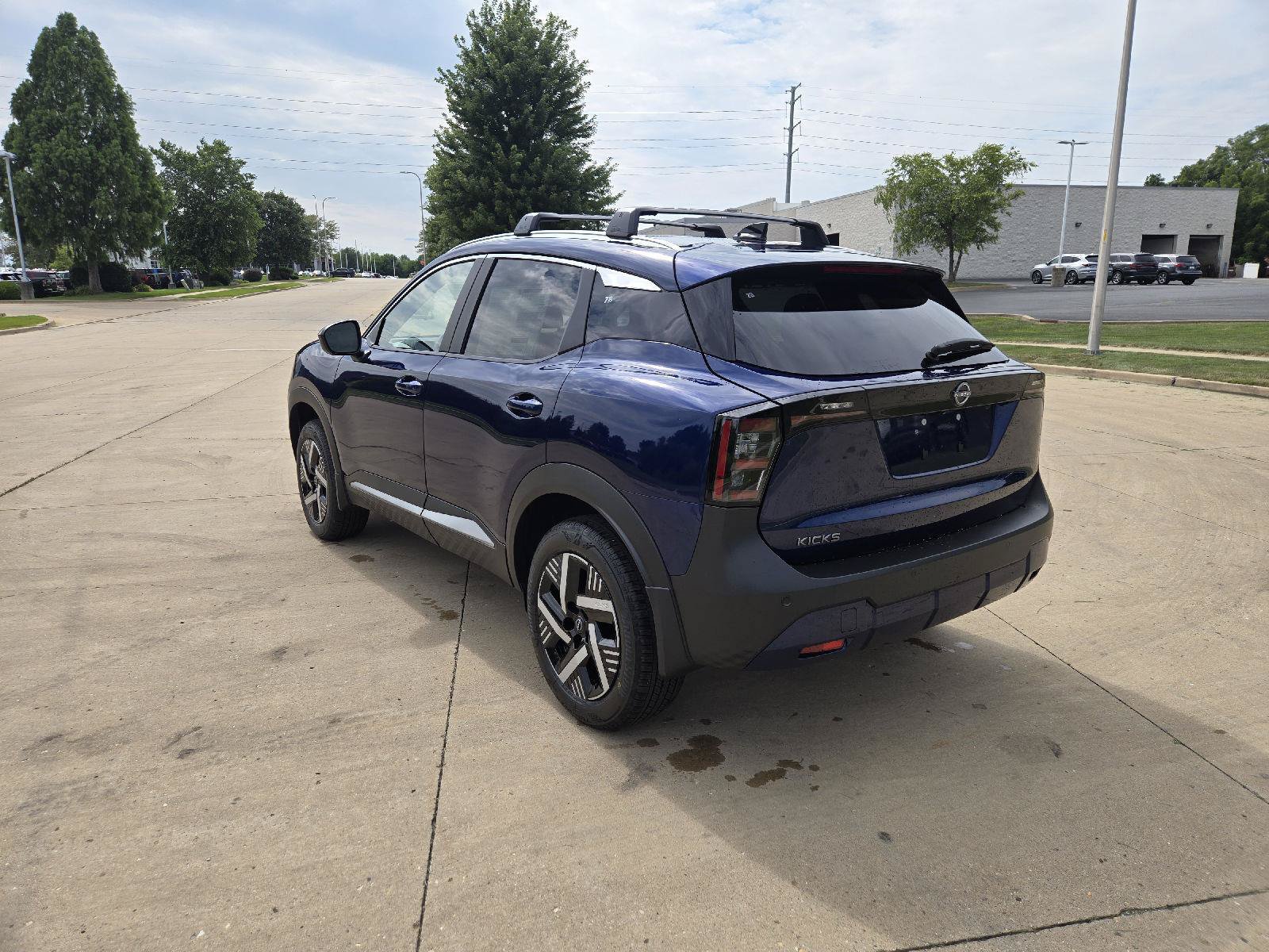 New 2026 Nissan Kicks SV w/ Cold Weather Package FWD image 6