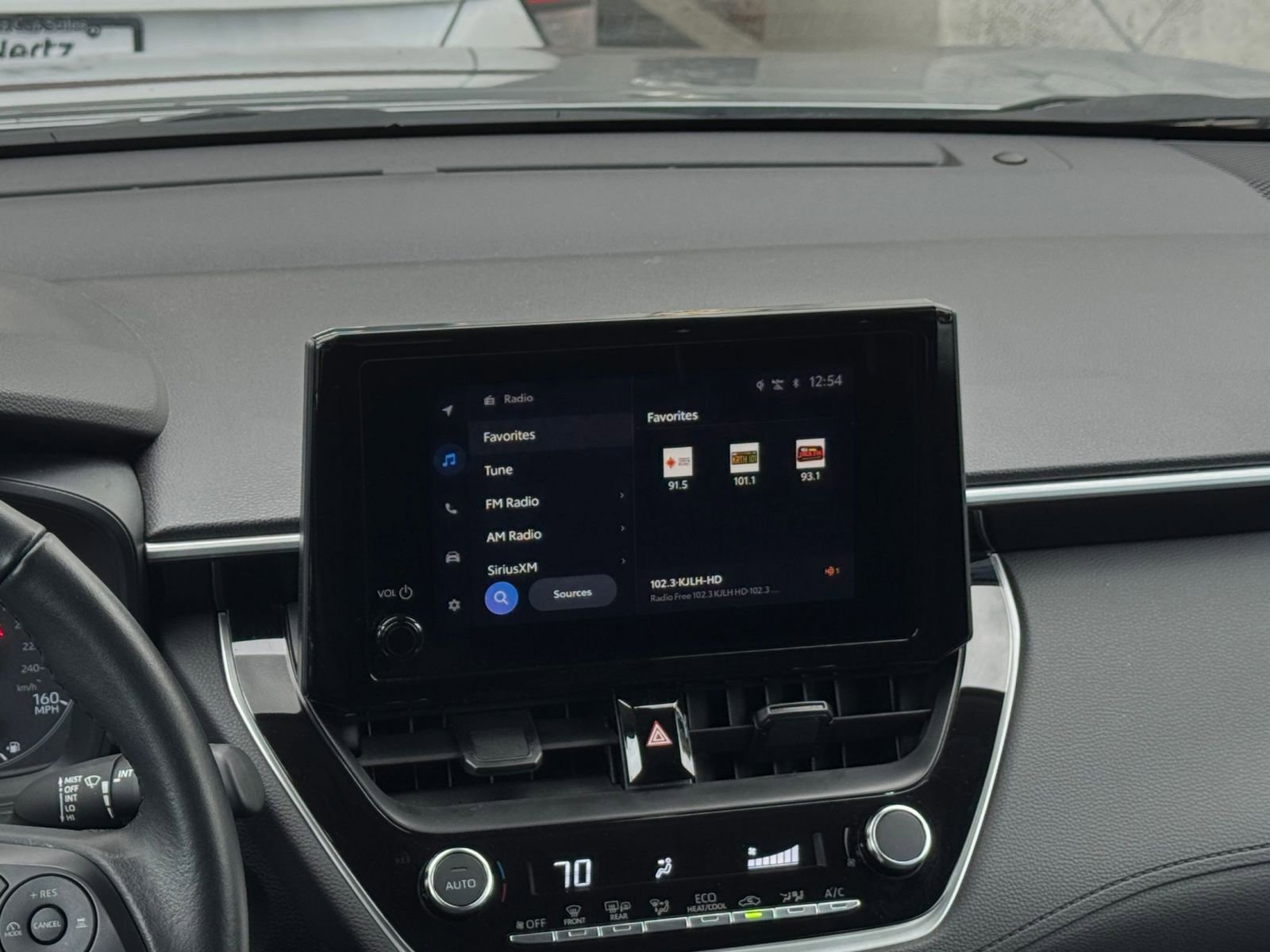 Used 2025 Toyota Corolla Cross LE image 18