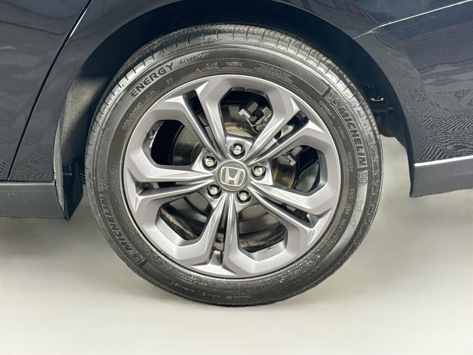 Certified 2023 Honda Accord EX image 9