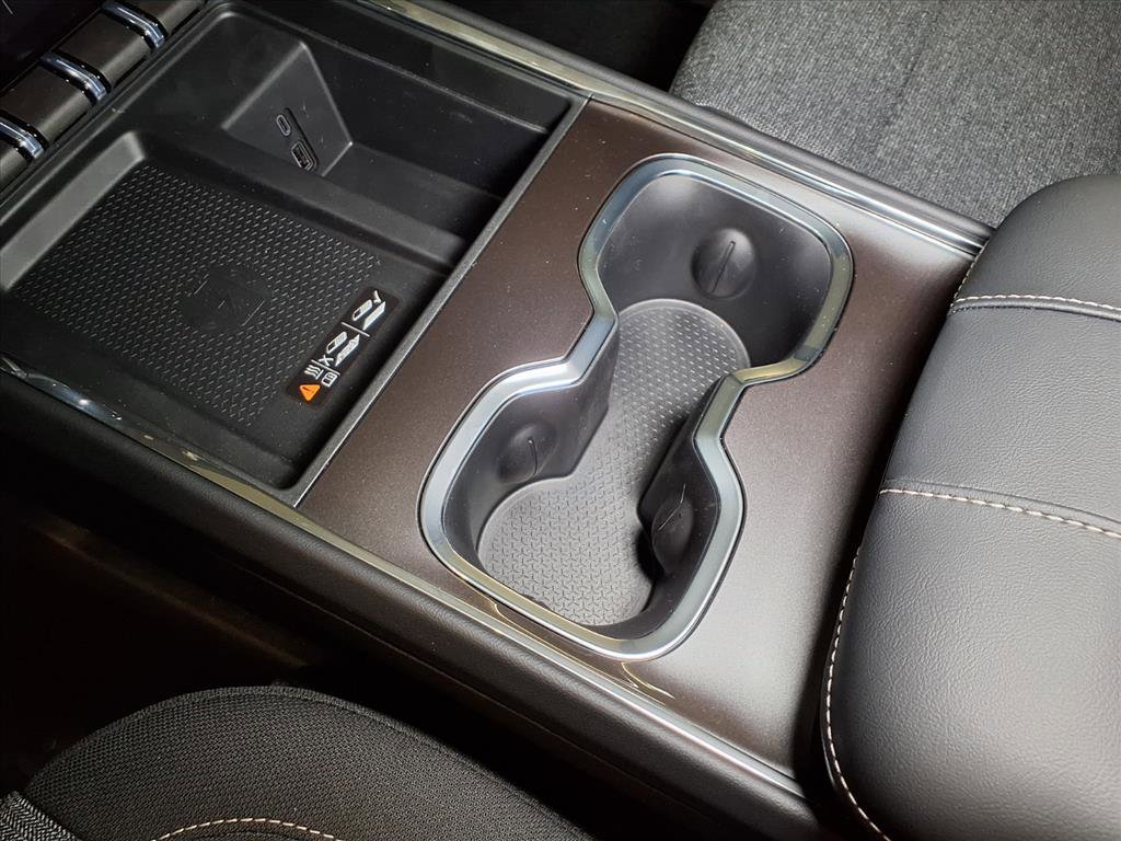 New 2026 GMC Acadia Elevation image 20