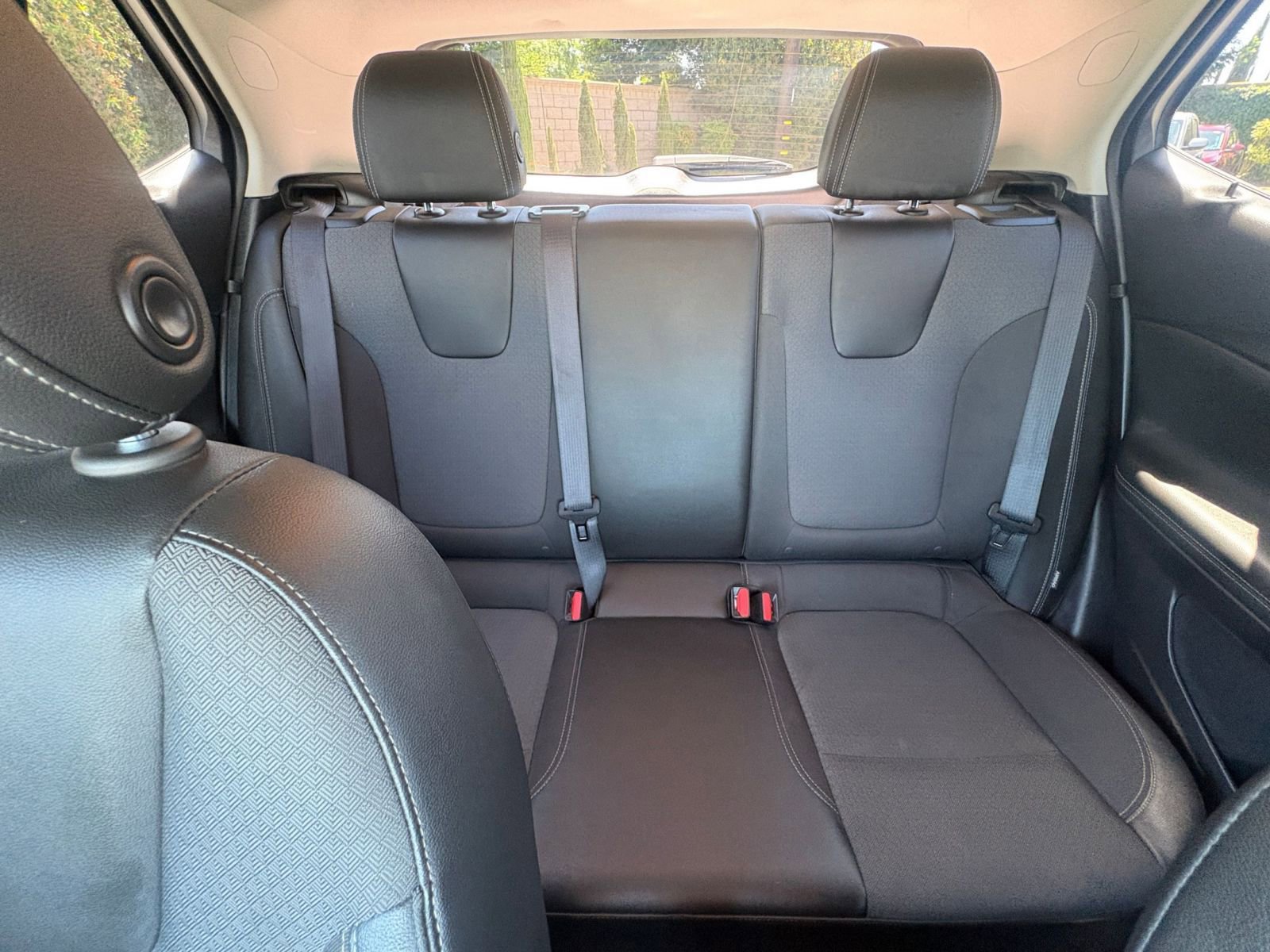Used 2025 Buick Encore GX Preferred FWD image 37