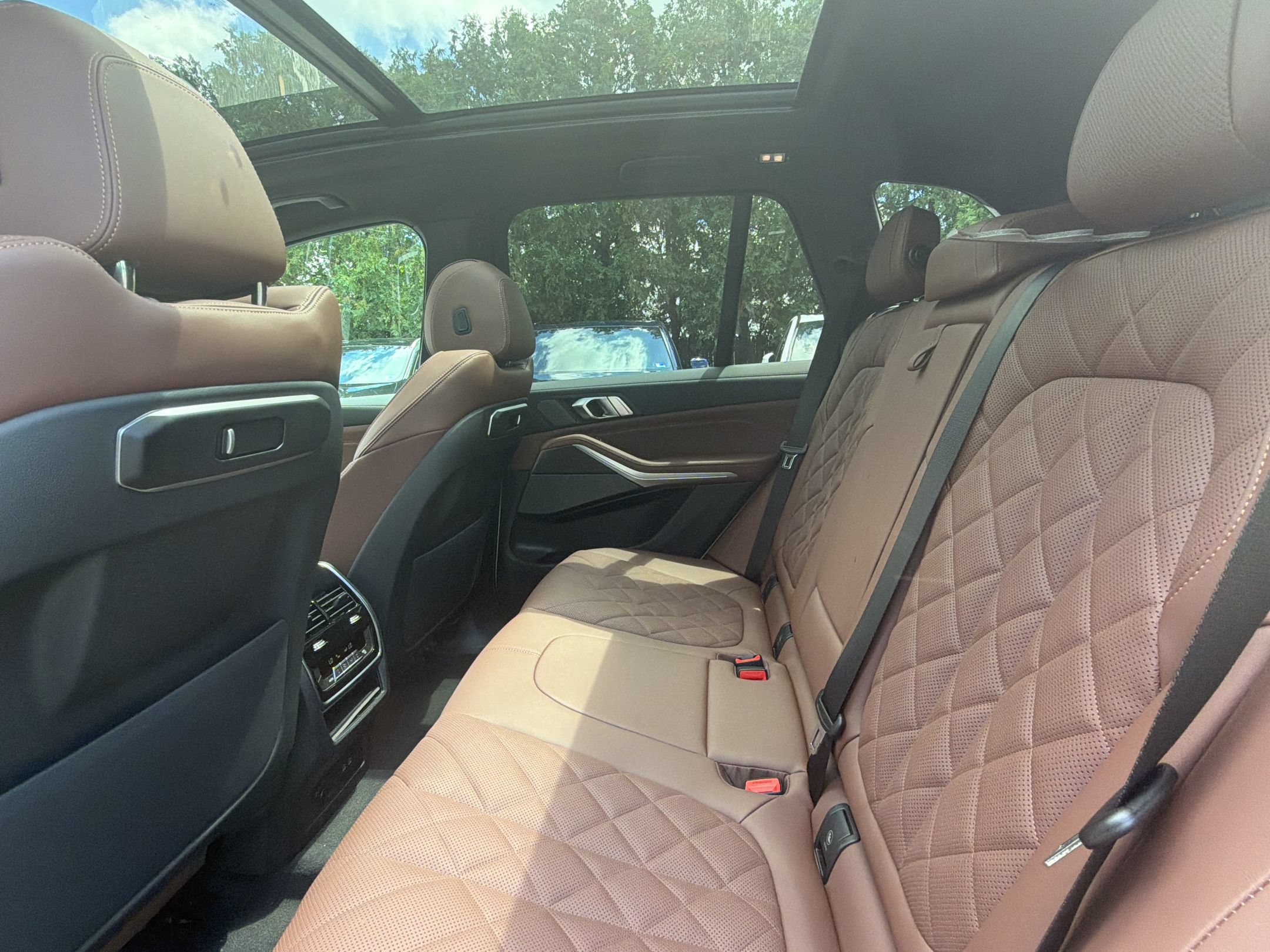 New 2026 BMW X5 xDrive40i w/ M Sport Package AWD/4WD image 24