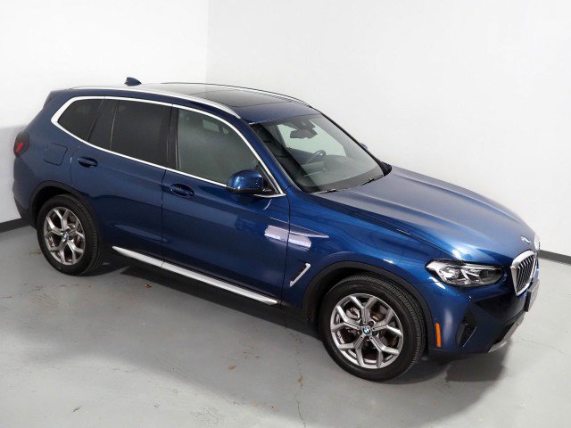 Used 2023 BMW X3 sDrive30i w/ Premium Package image 12