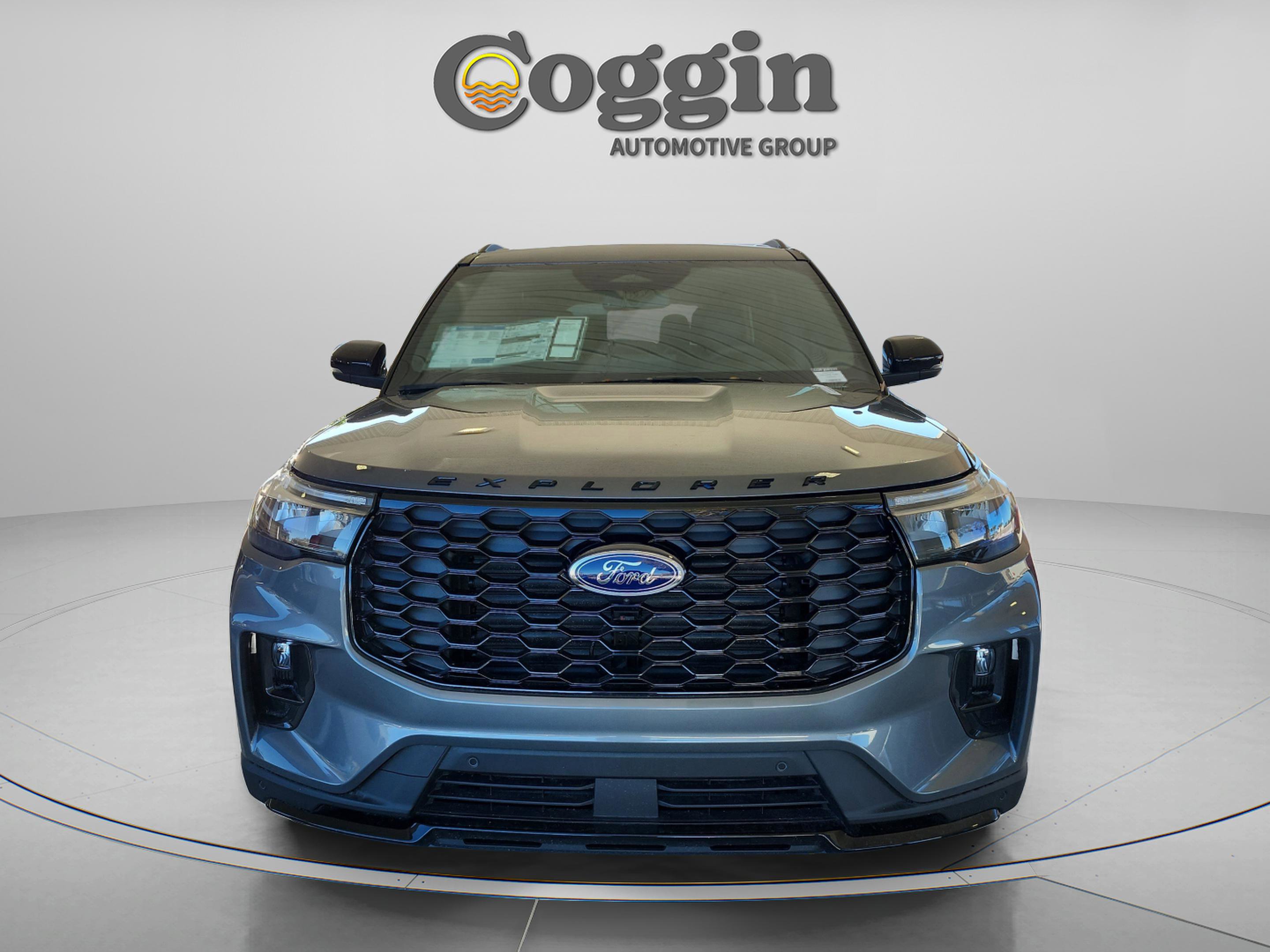 New 2026 Ford Explorer ST-Line w/ ST-Line Street Pack image 8