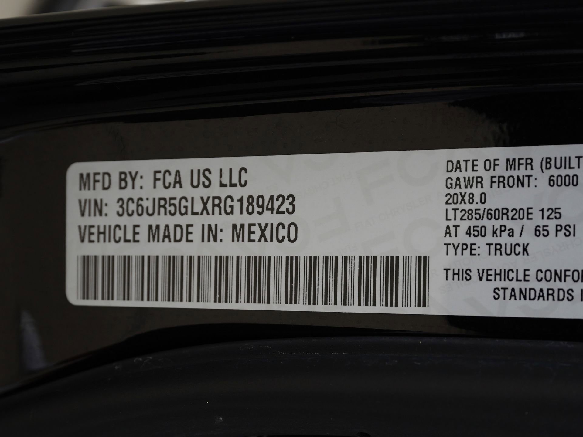 Used 2024 RAM 2500 Limited w/ Safety Group image 37