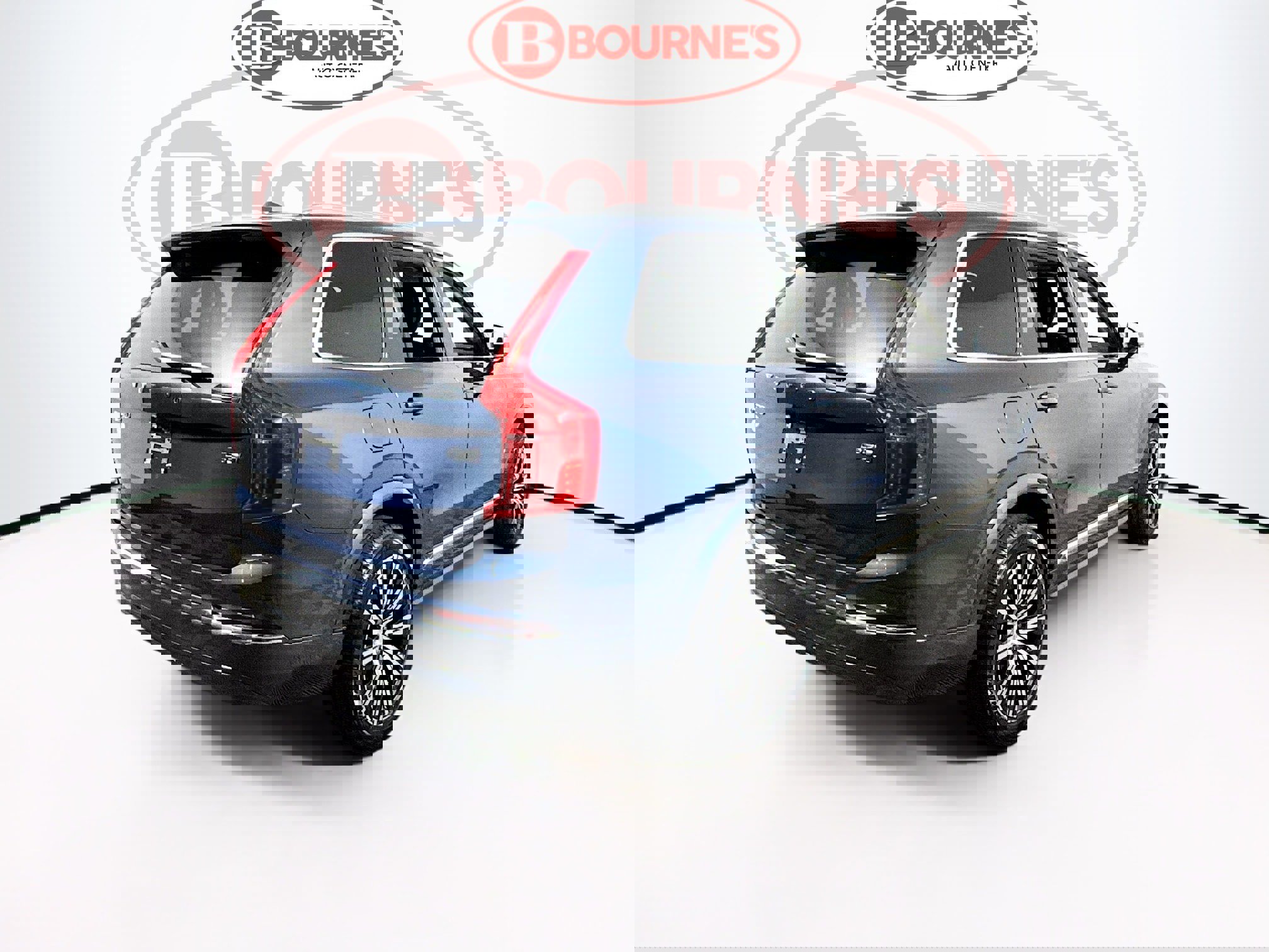 Used 2025 Volvo XC90 B5 Core image 11