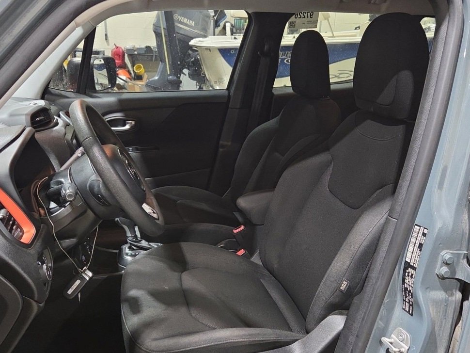 Used 2018 Jeep Renegade Sport w/ Power & Air Group image 11