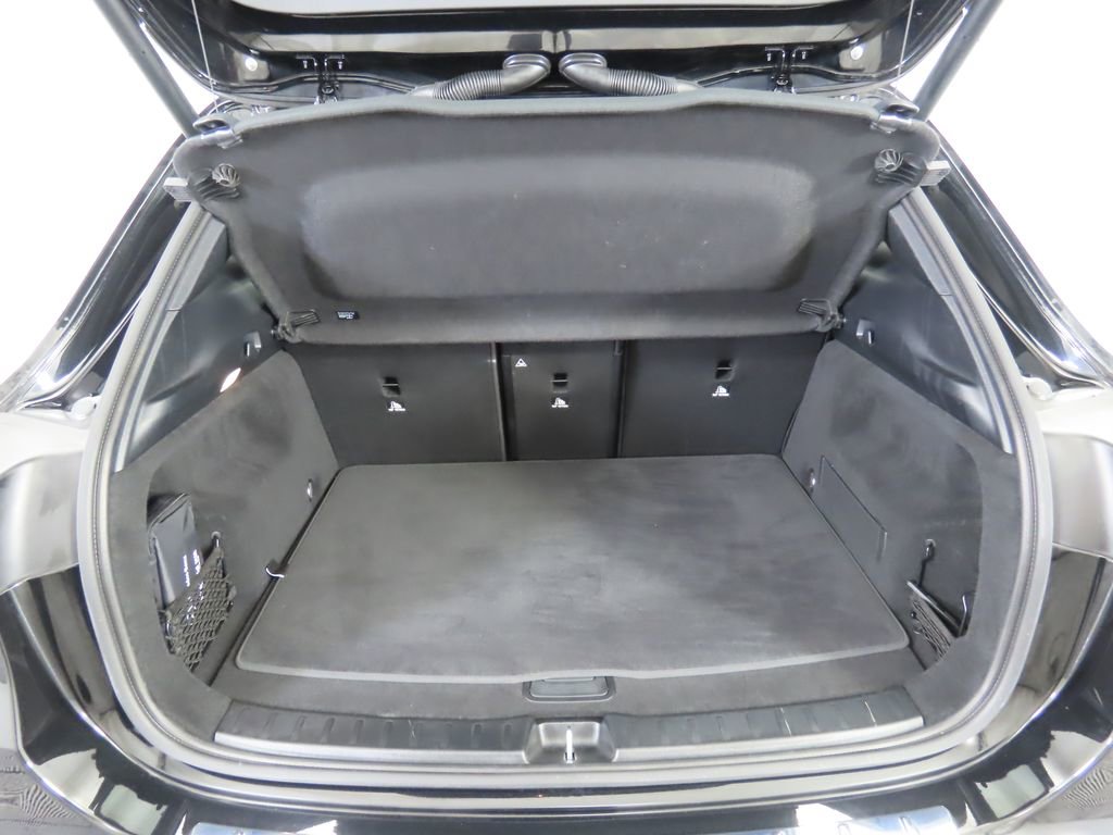 Certified 2025 Mercedes-Benz GLA 250 image 27