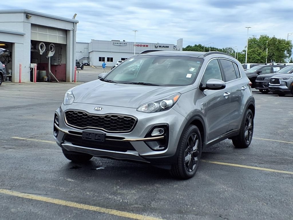 Used 2020 Kia Sportage S w/ S Sunroof Package AWD/4WD image 2