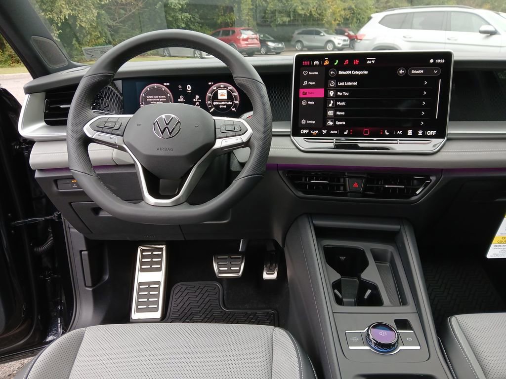 New 2026 Volkswagen Tiguan SE R-Line image 13