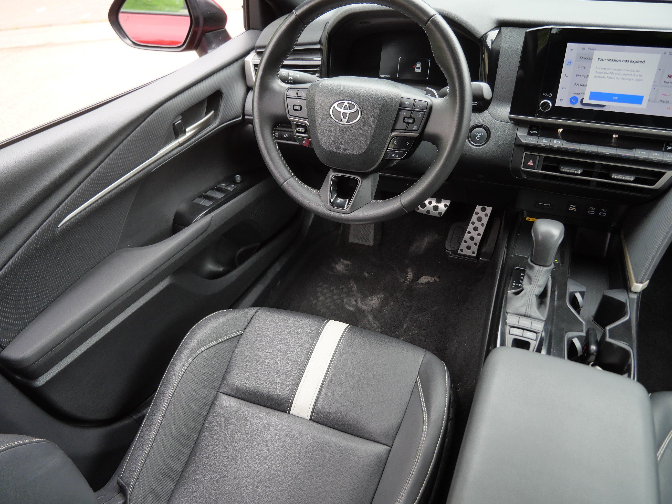 Certified 2025 Toyota Camry SE FWD image 10