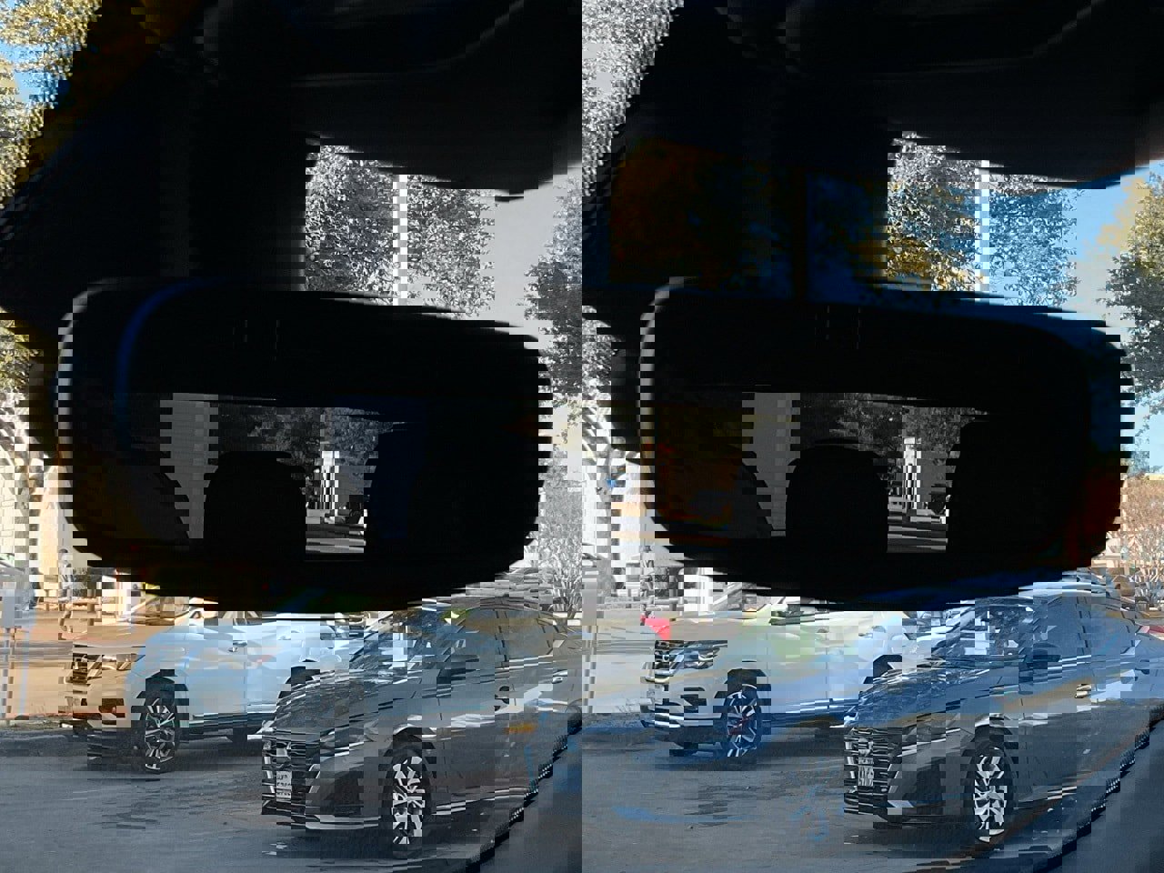 Used 2023 Jeep Compass Latitude image 27