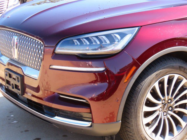 Used 2022 Lincoln Aviator Reserve w/ Equipment Group 201A image 3