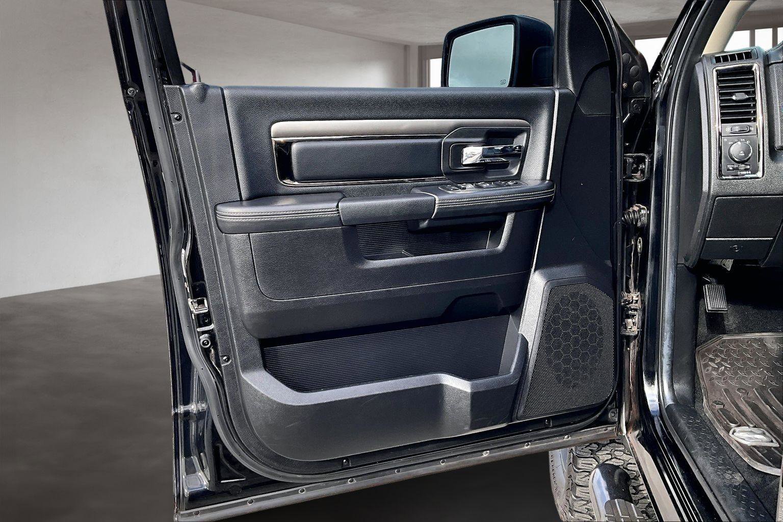 Used 2014 RAM 1500 Sport w/ Sport Premium Group image 25