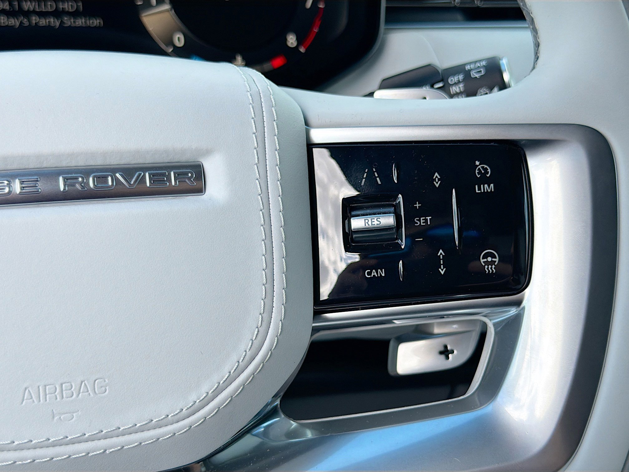 New 2026 Land Rover Range Rover SV image 40